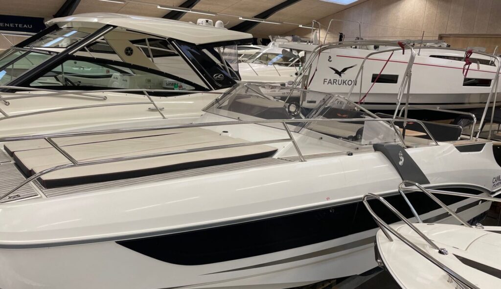 Beneteau Flyer 8.8 Sundeck
