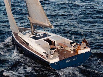 250930 Shooting lifestyle Beneteau Oceanis 47. Crédit : Maxime Horlaville / Beneteau