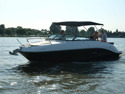 Sea Ray 230 SS motorbåd