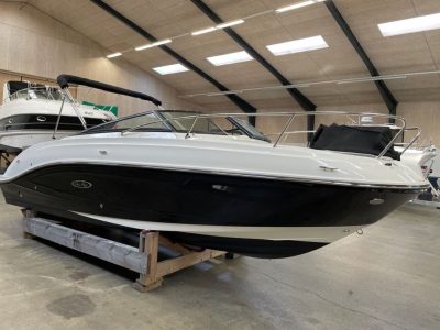 Sea Ray Sun Sport 230